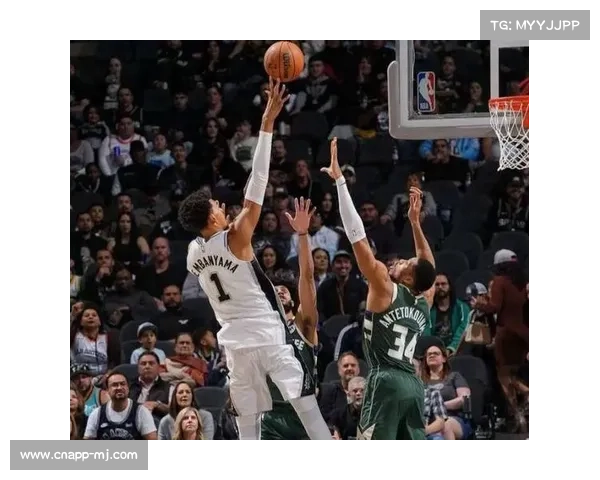 马刺大胜爵士，文班亚马三双创生涯纪录